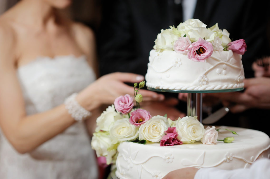 Hochzeitstorte Braut und Bräutigam Wedding 2019 Limmattal Hochzeitsmesse