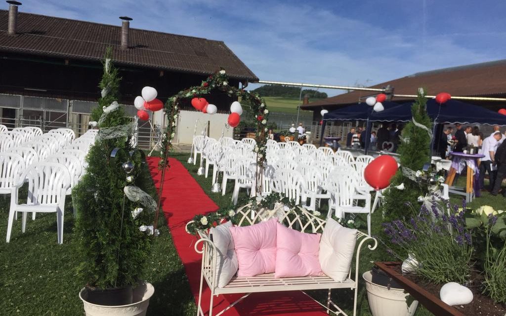 Reiterhof Hueb Oberembrach Hochzeit Outdoor