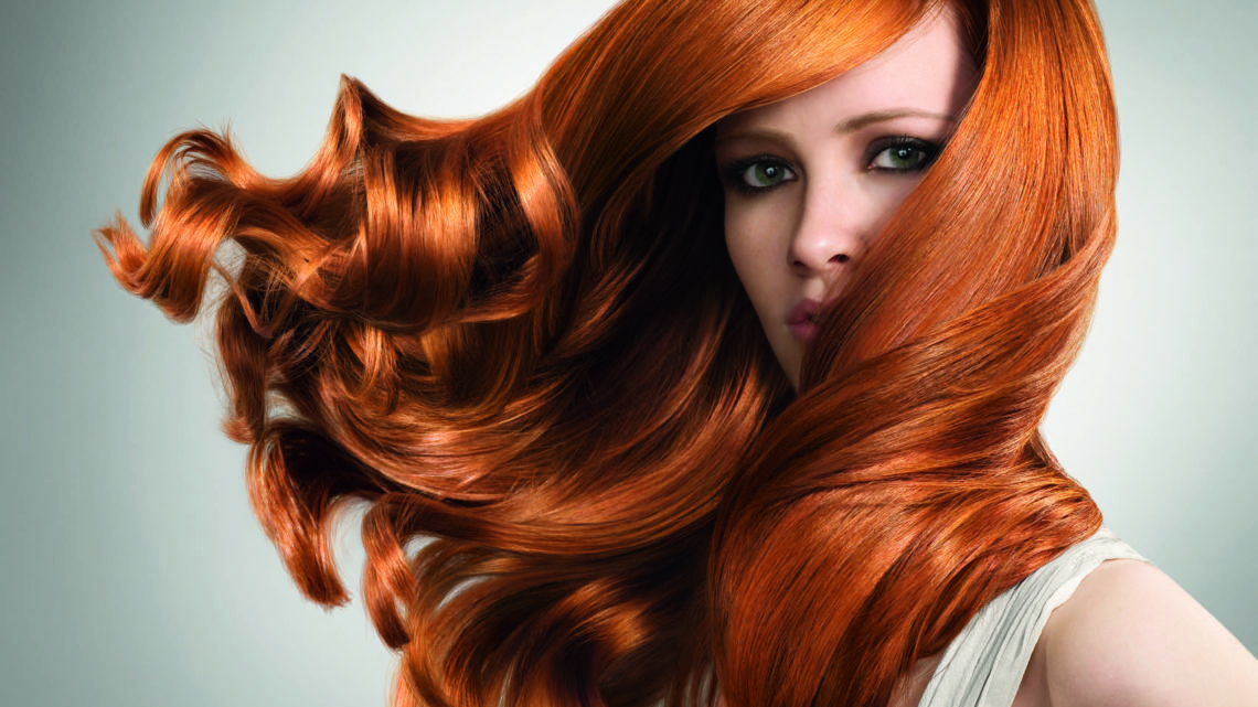Haarige Mythen Frau Haare orange Volumen Locken professional Haircare Salon
